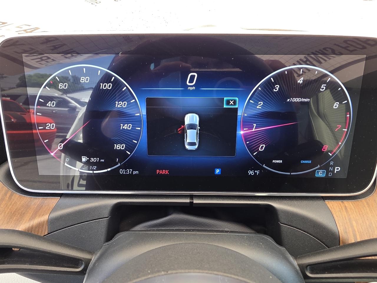 Mercedes-Benz C-Class  2023