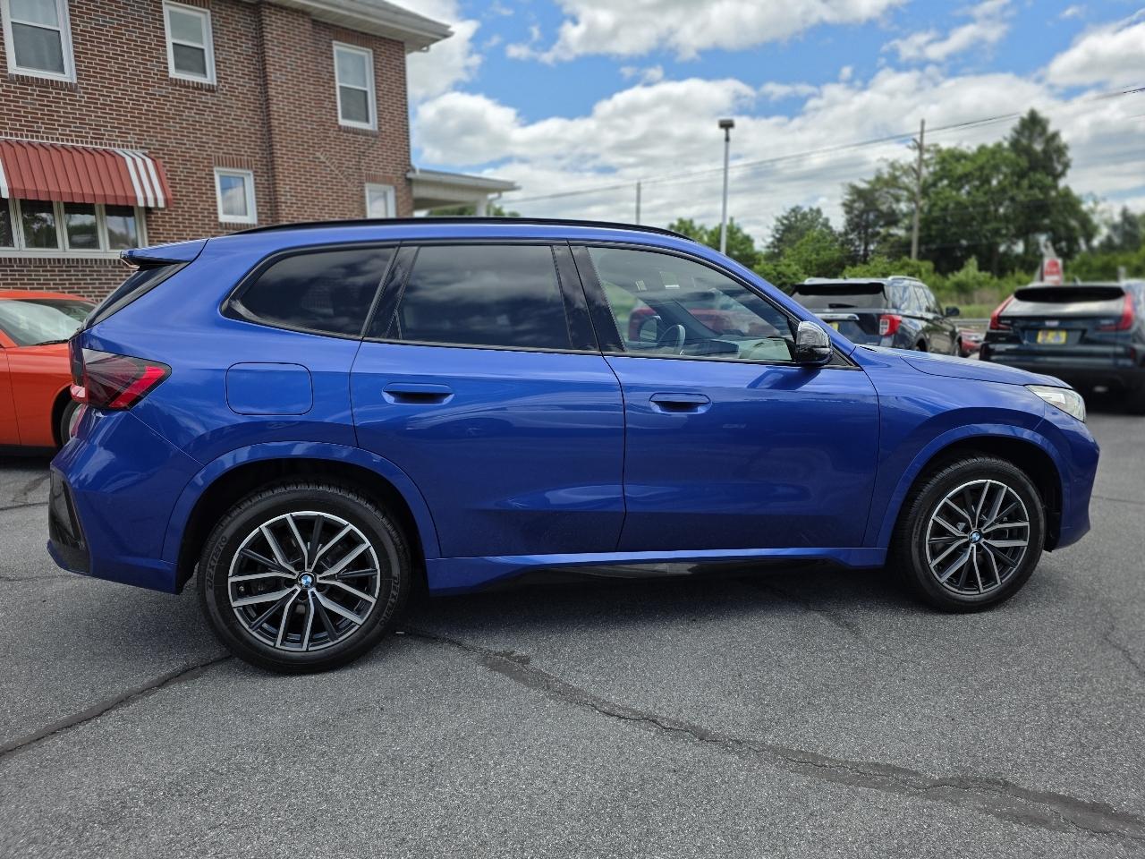 BMW X1  2023