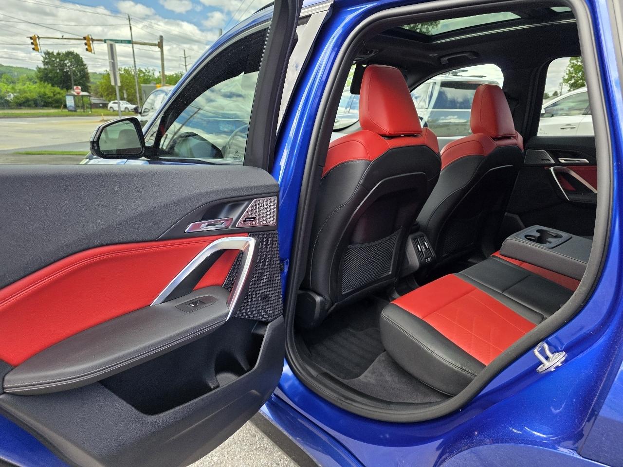 BMW X1  2023