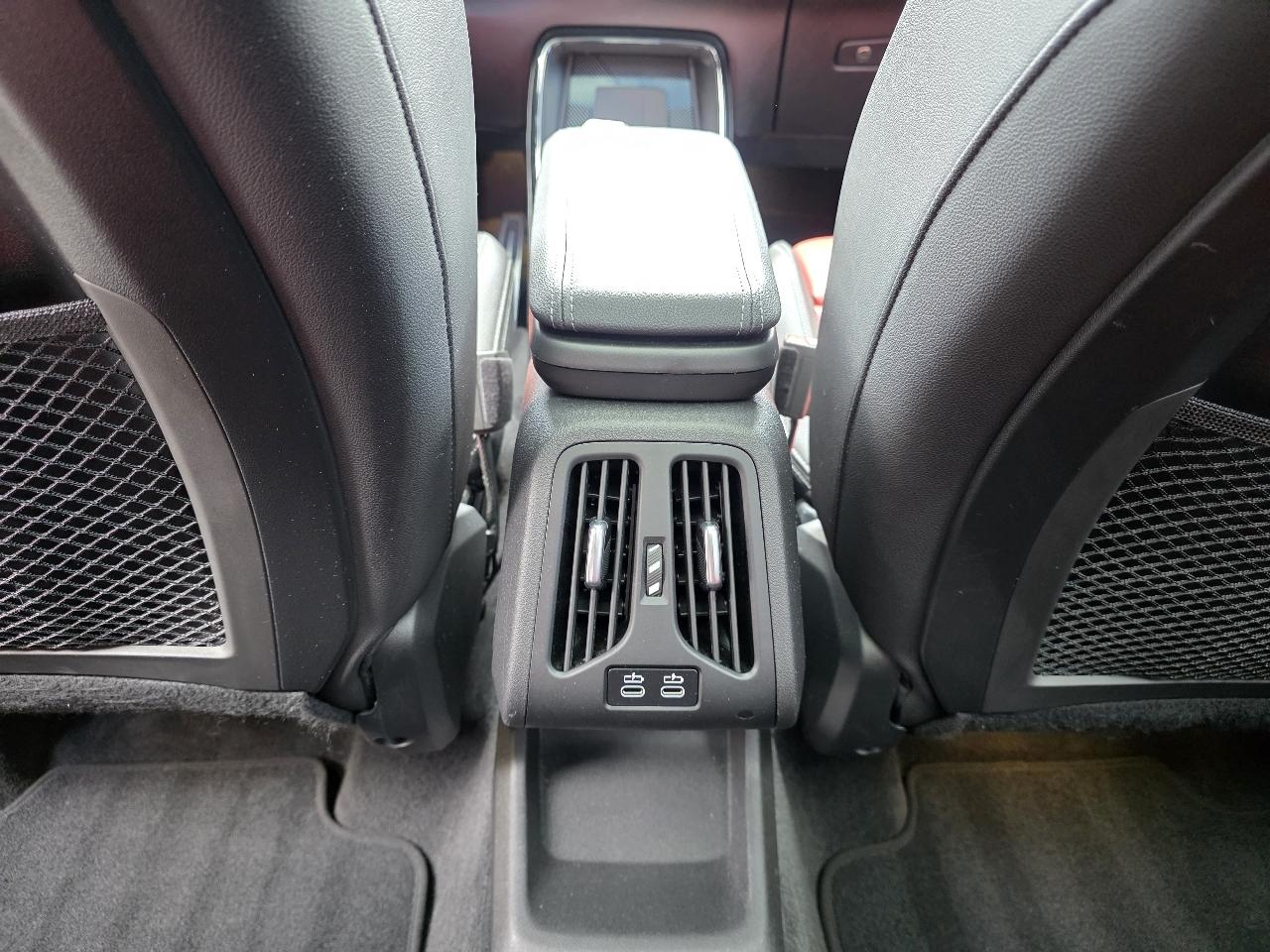 BMW X1  2023