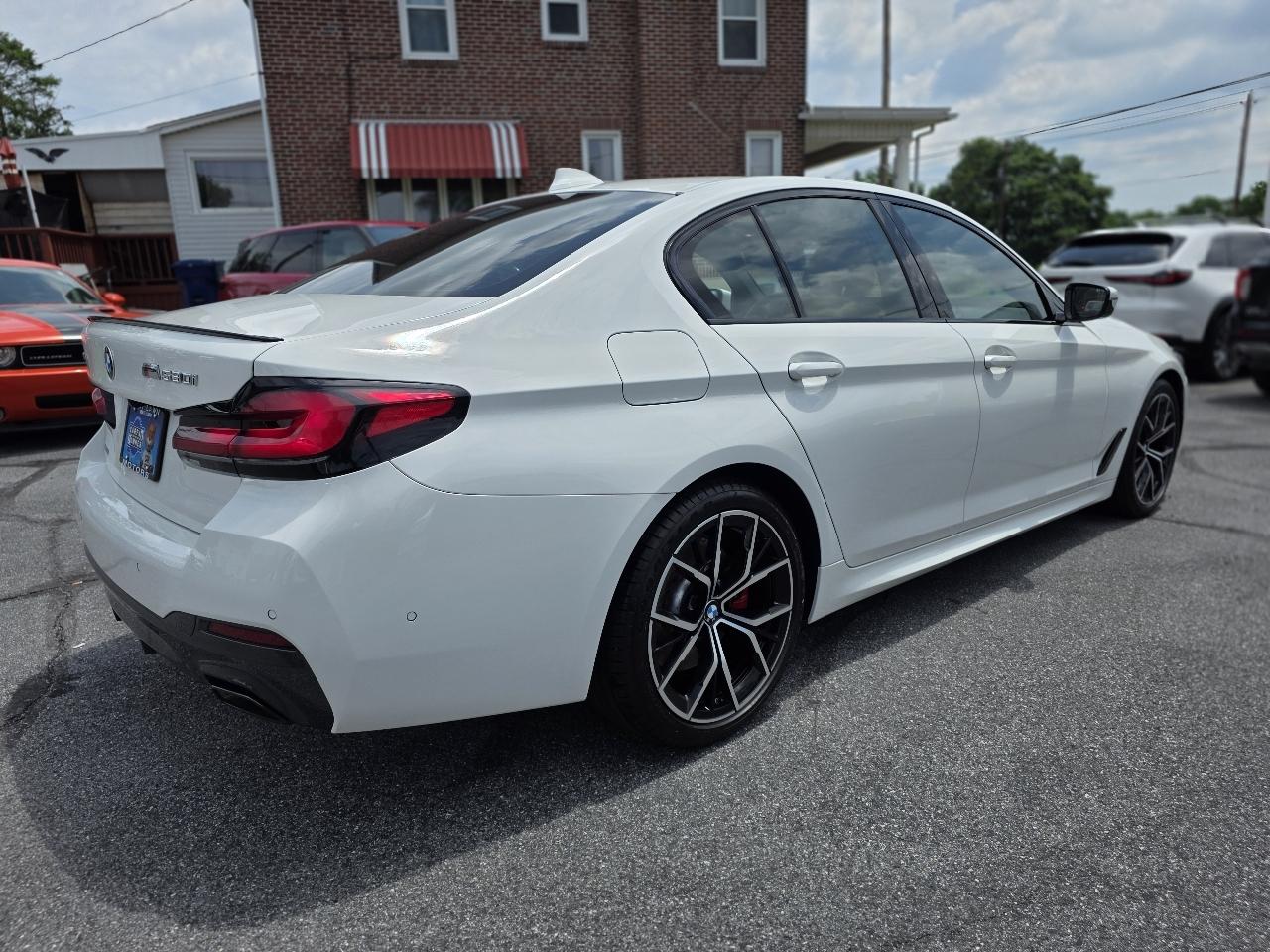 BMW 5-Series  2023