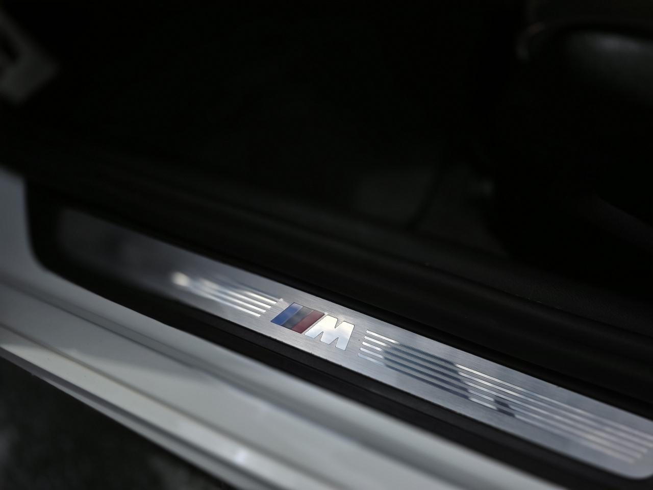 BMW 5-Series  2023