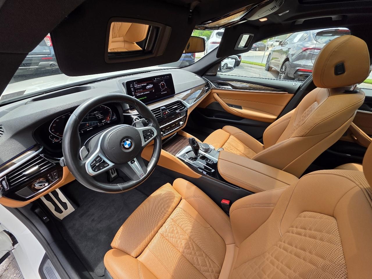 BMW 5-Series  2023