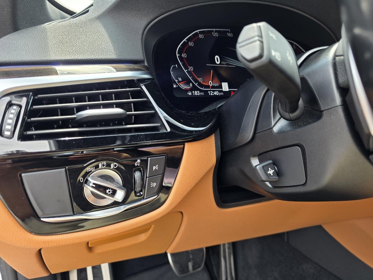 BMW 5-Series  2023