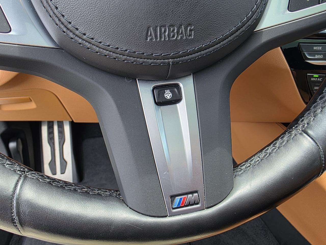 BMW 5-Series  2023