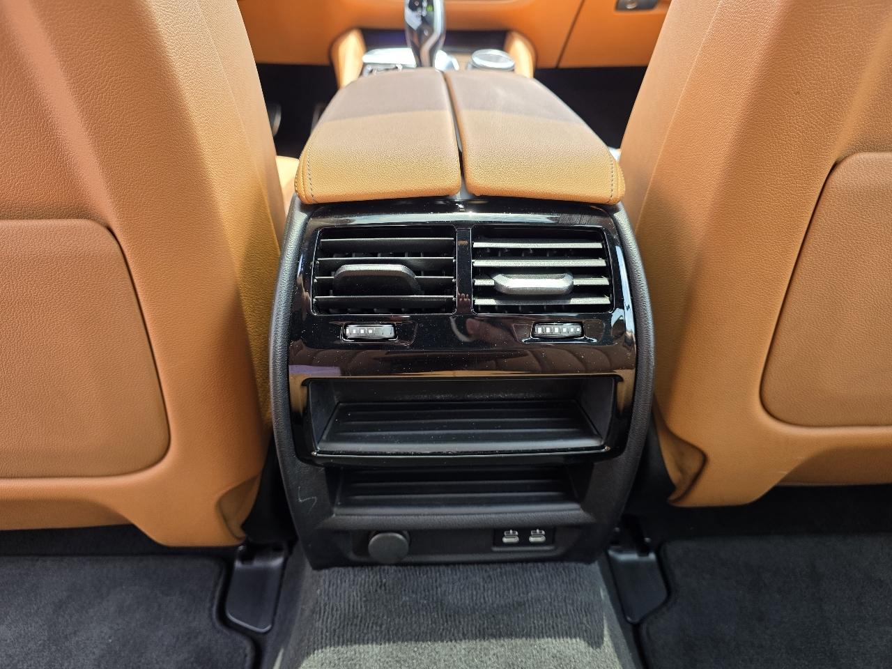 BMW 5-Series  2023