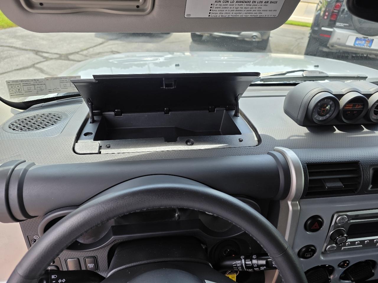 Toyota FJ Cruiser  2014