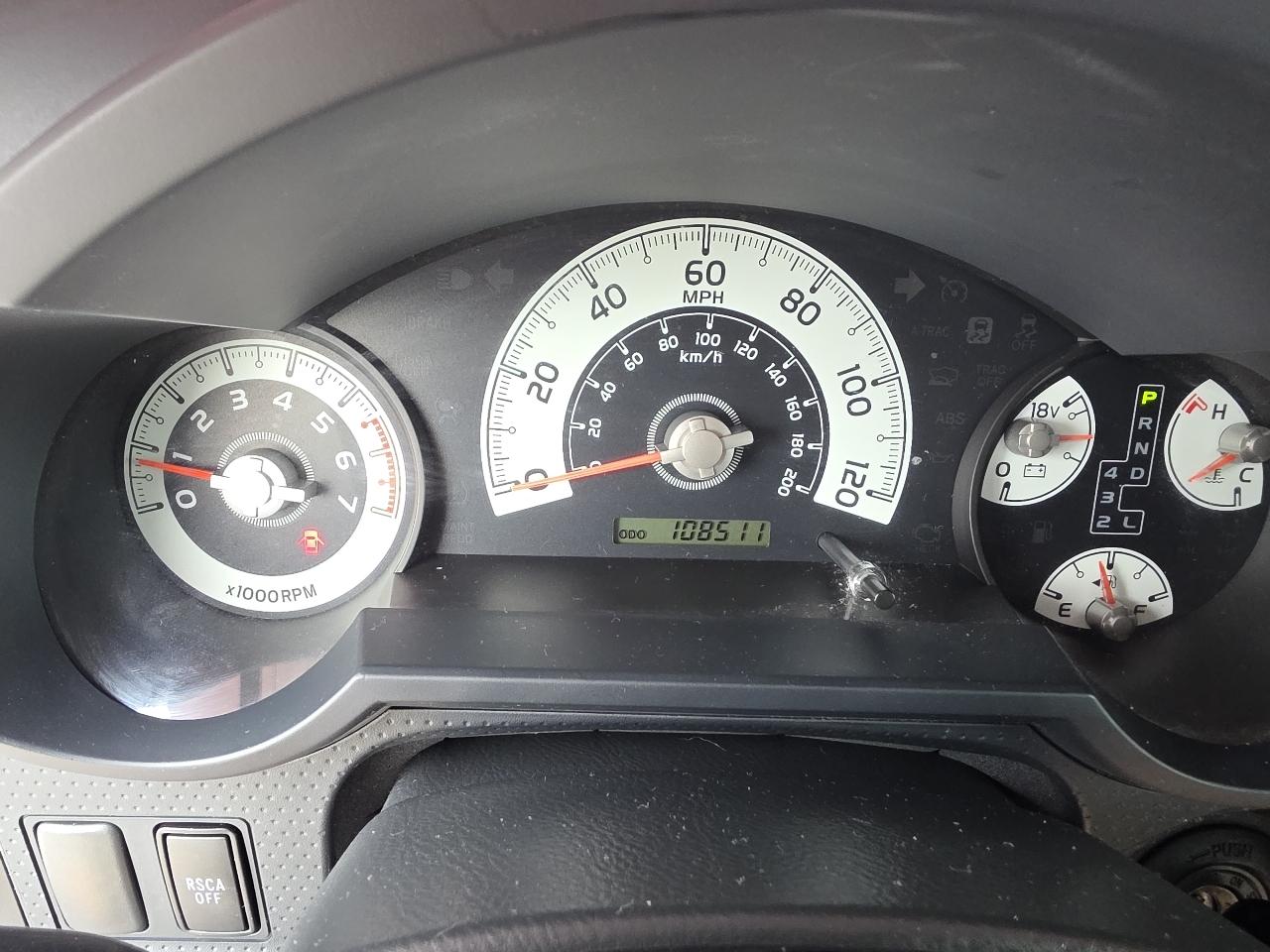 Toyota FJ Cruiser  2014