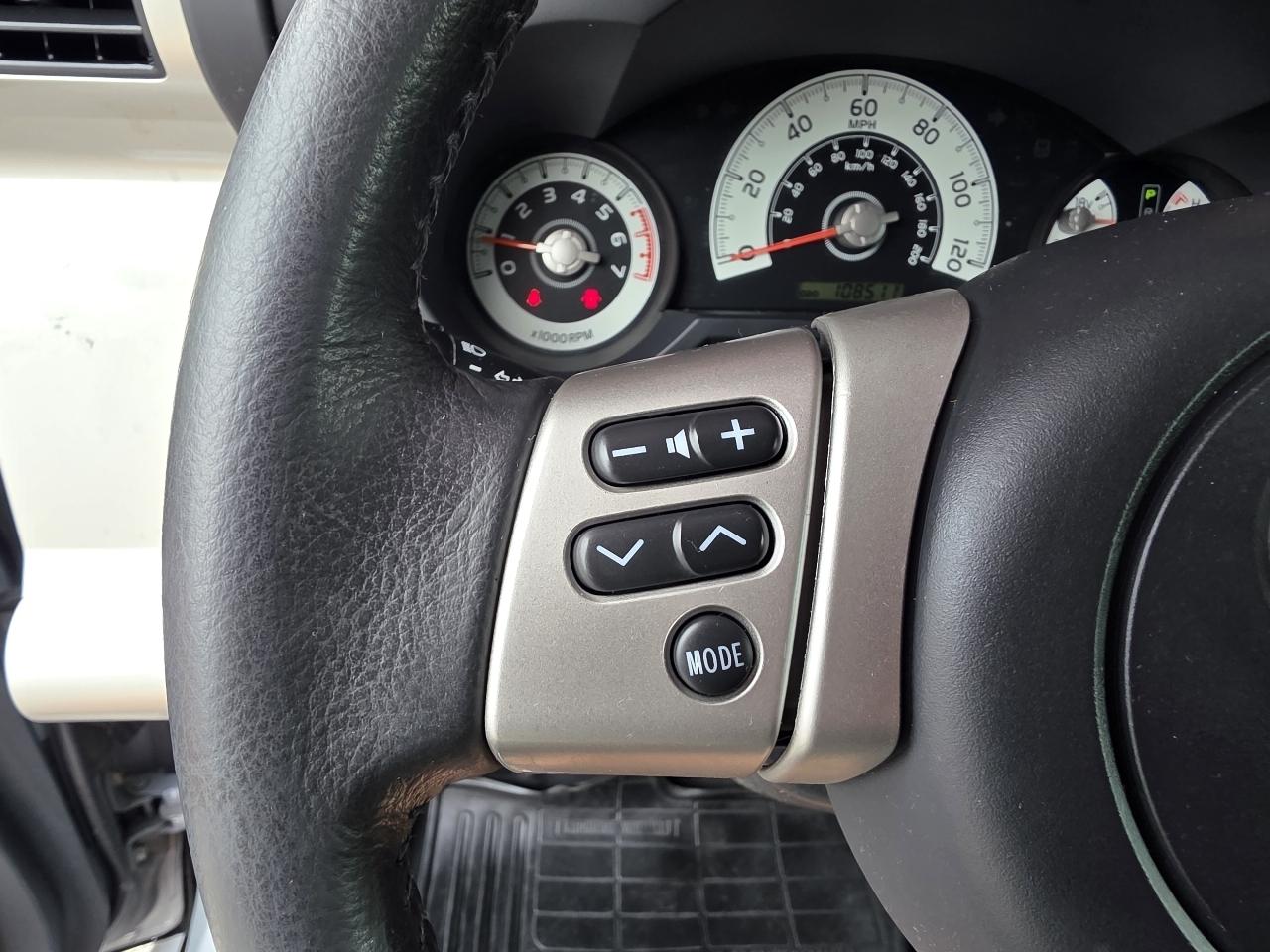 Toyota FJ Cruiser  2014