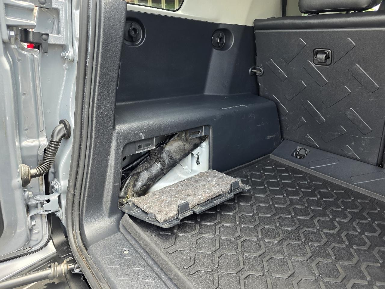 Toyota FJ Cruiser  2014