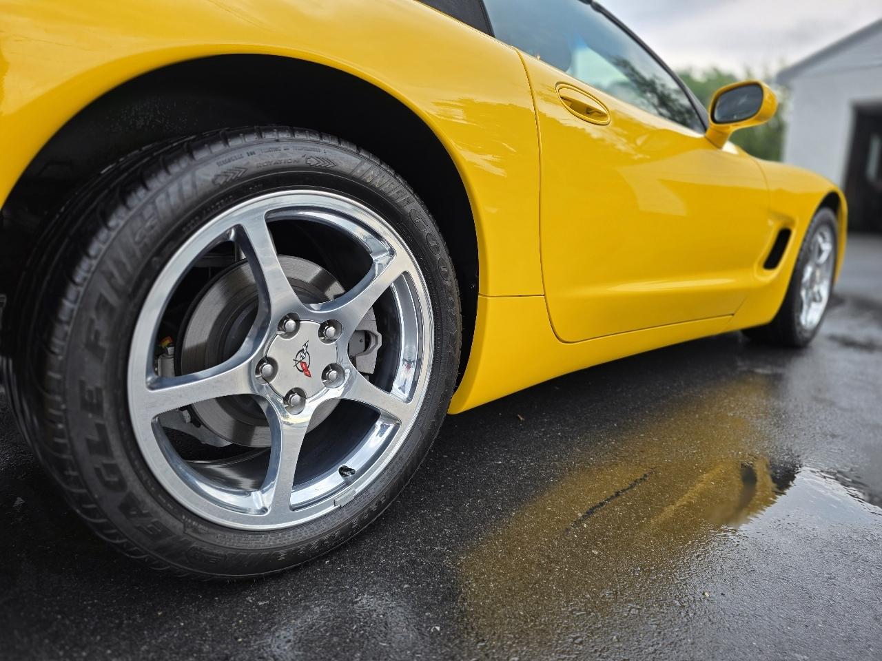 Chevrolet Corvette  2002