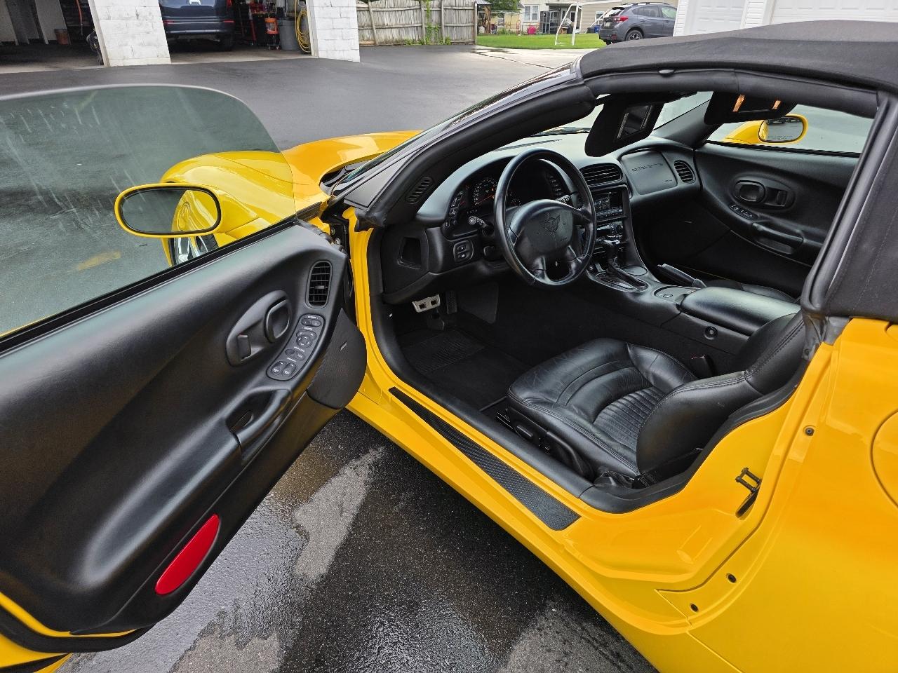 Chevrolet Corvette  2002