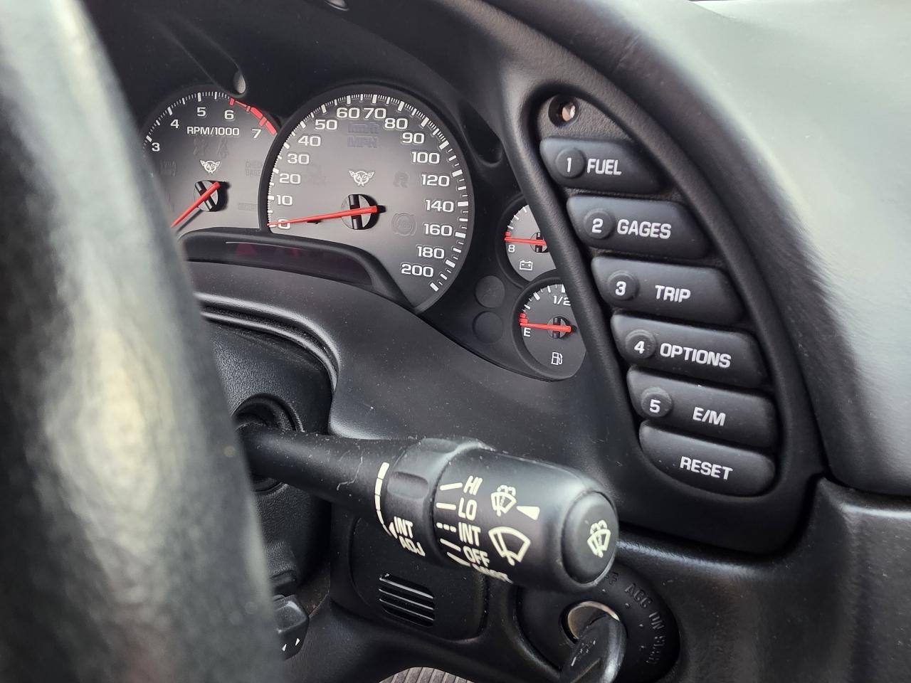Chevrolet Corvette  2002