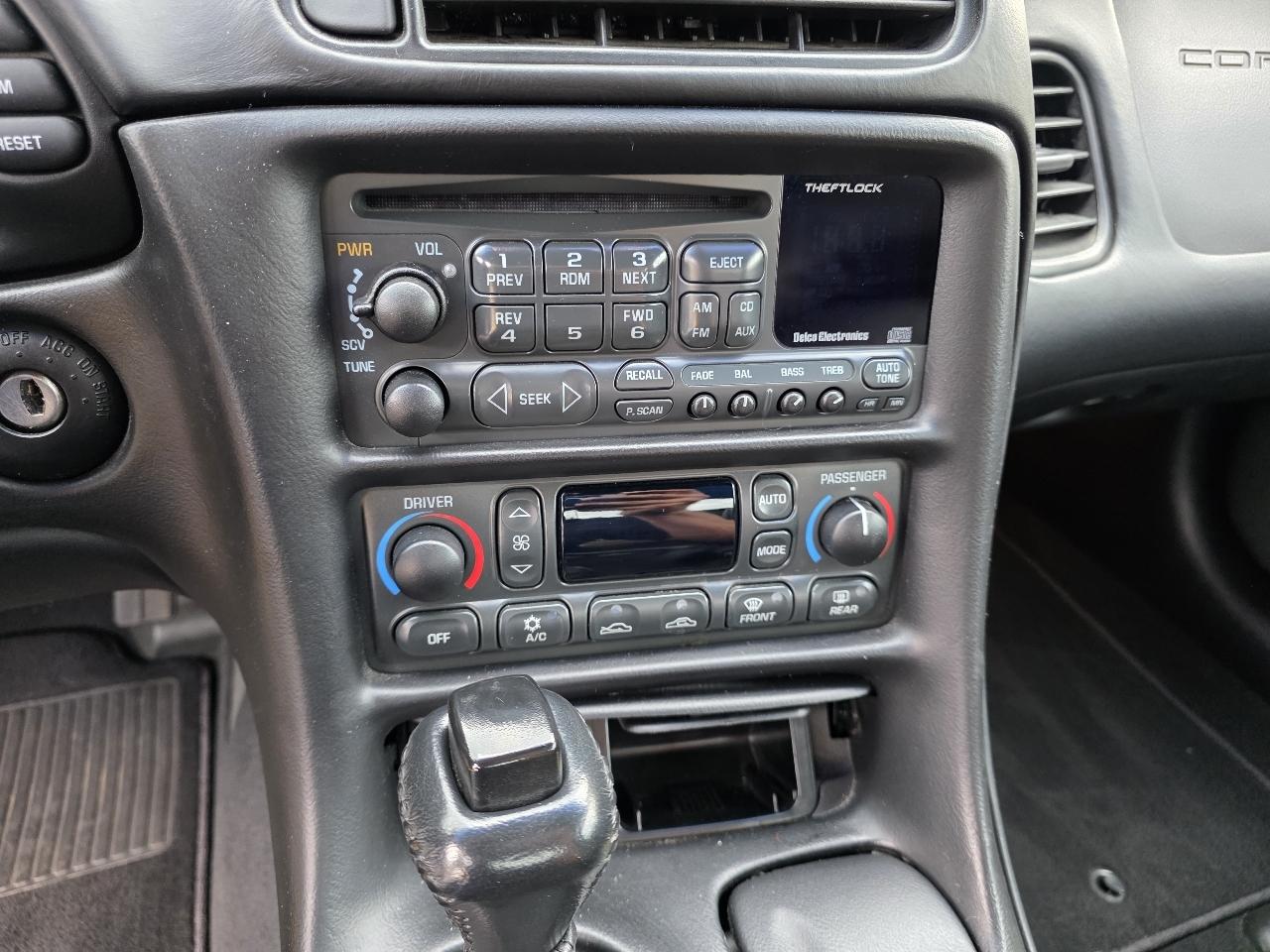 Chevrolet Corvette  2002