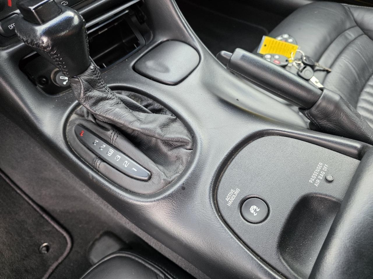 Chevrolet Corvette  2002