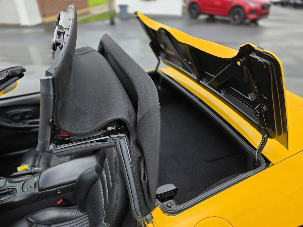Chevrolet Corvette  2002