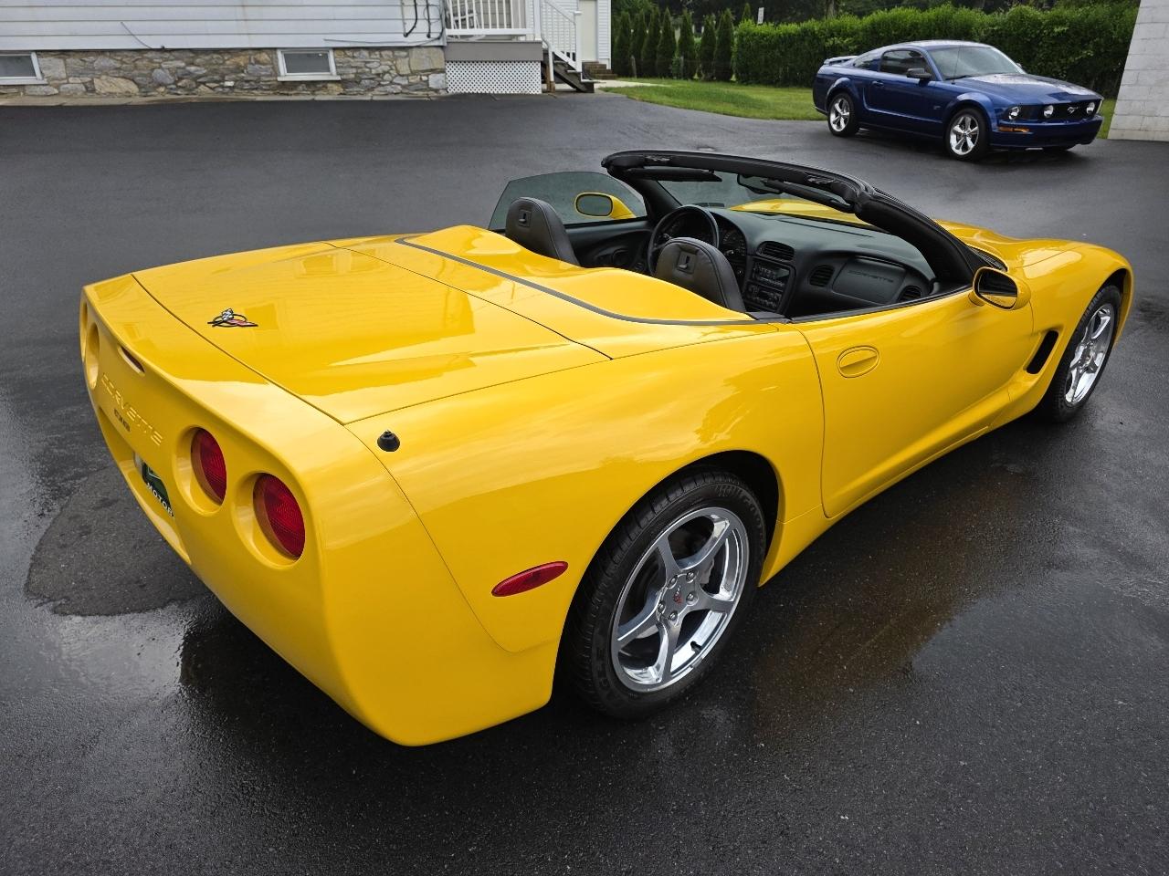 Chevrolet Corvette  2002