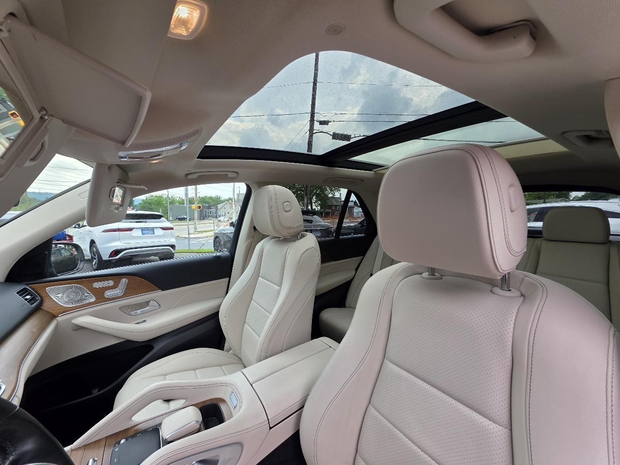 Mercedes-Benz GLE-Class  2023