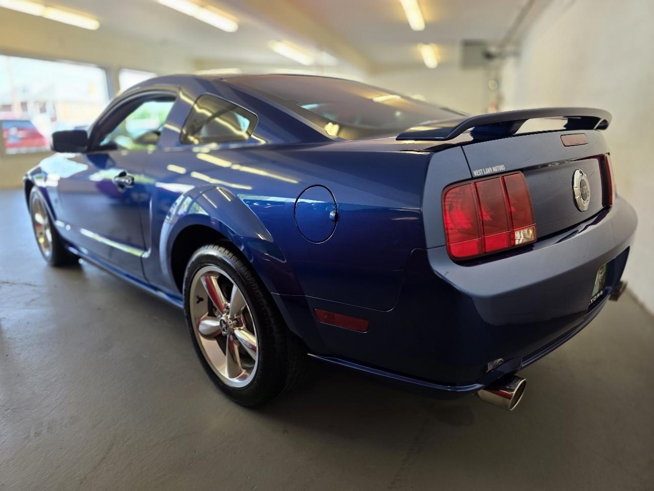 Ford Mustang  2006