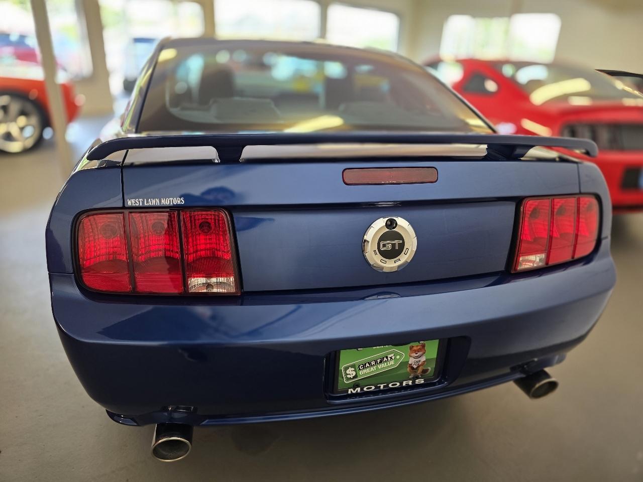 Ford Mustang  2006