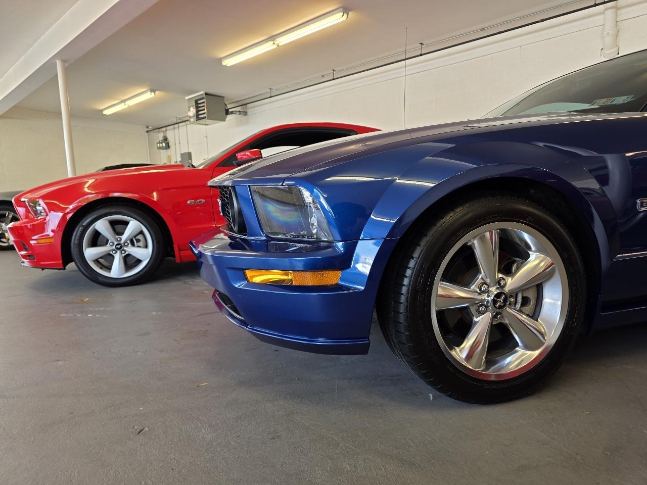Ford Mustang  2006