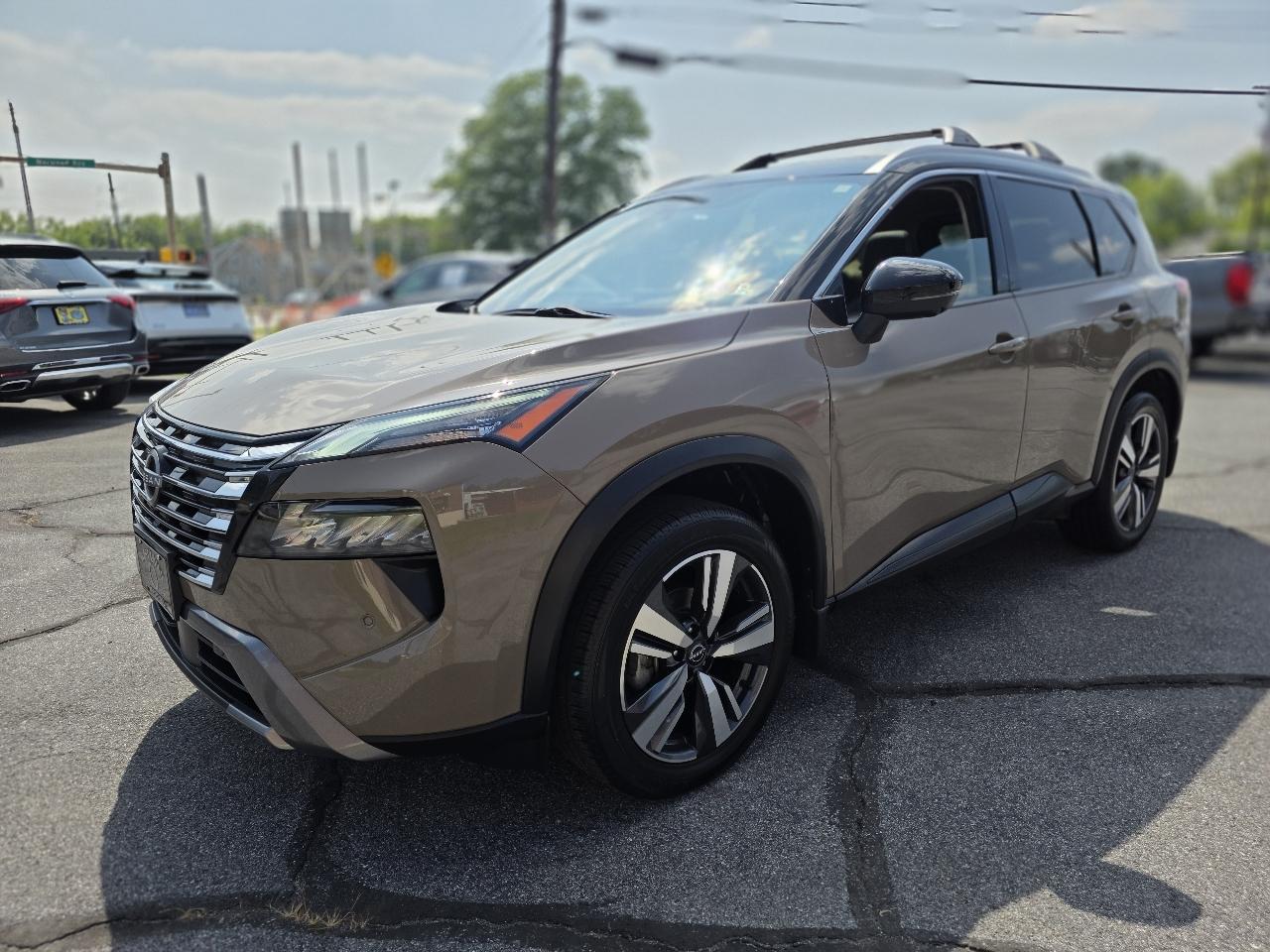 Nissan Rogue  2024