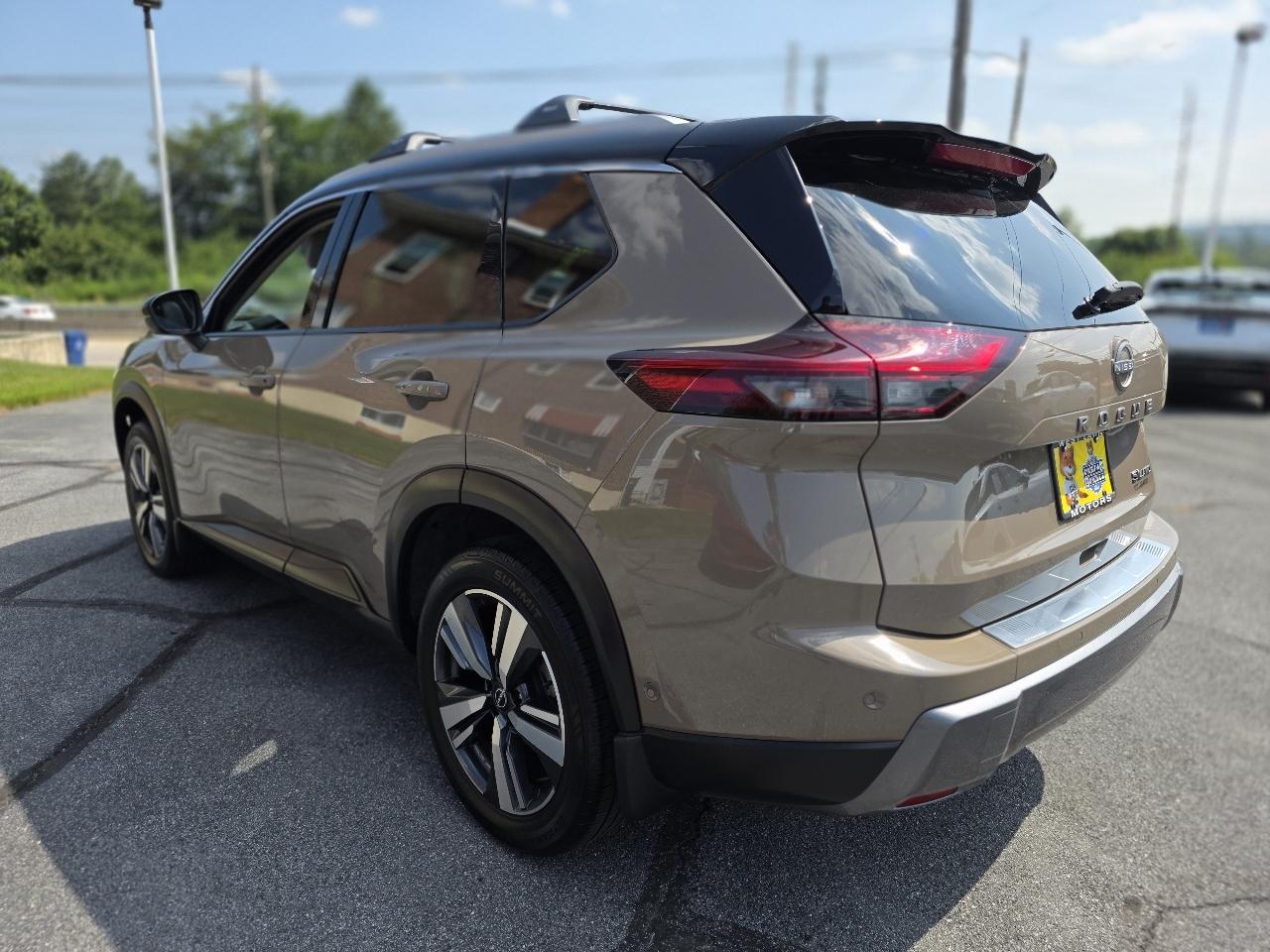 Nissan Rogue  2024