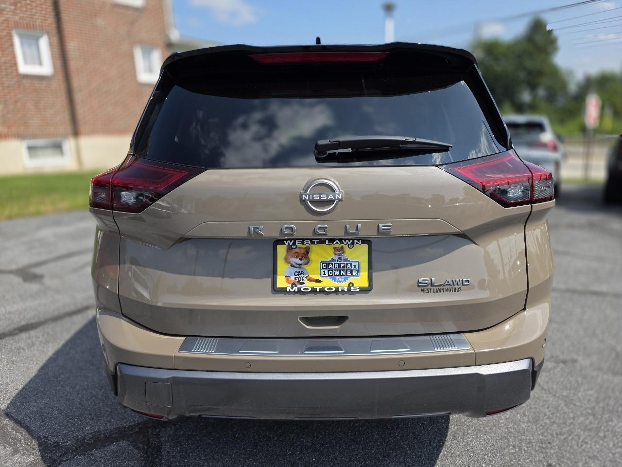 Nissan Rogue  2024