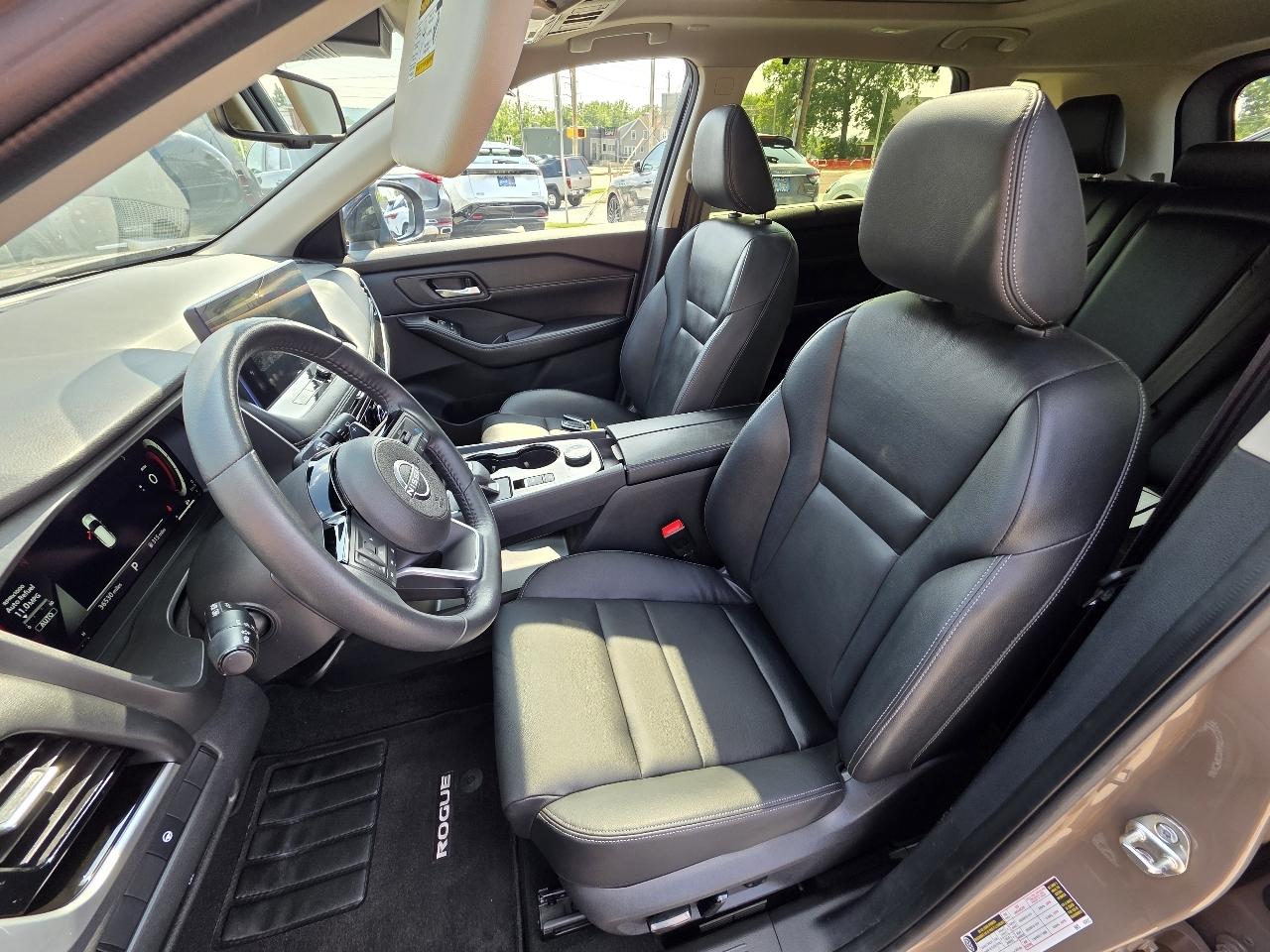 Nissan Rogue  2024