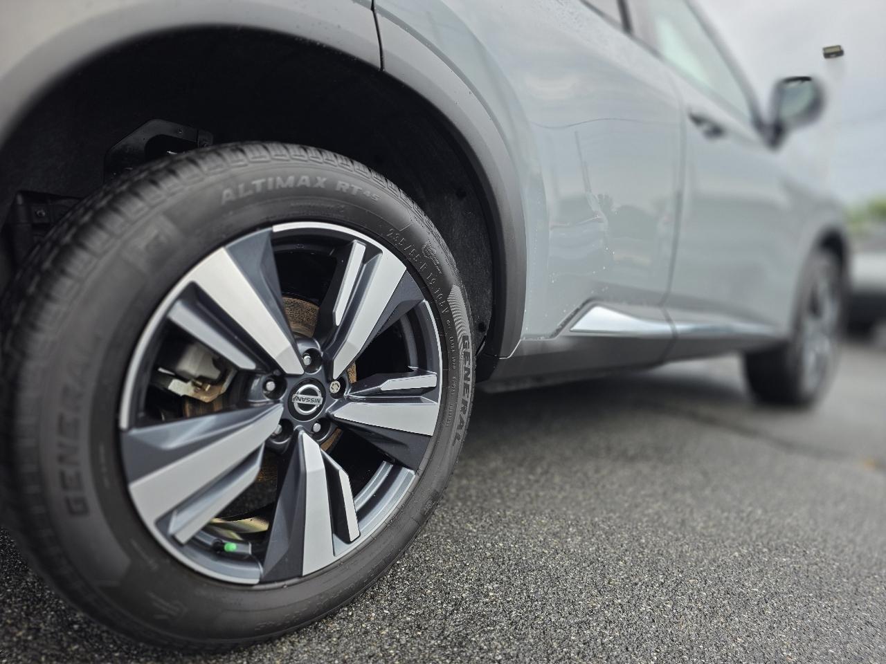 Nissan Rogue  2021
