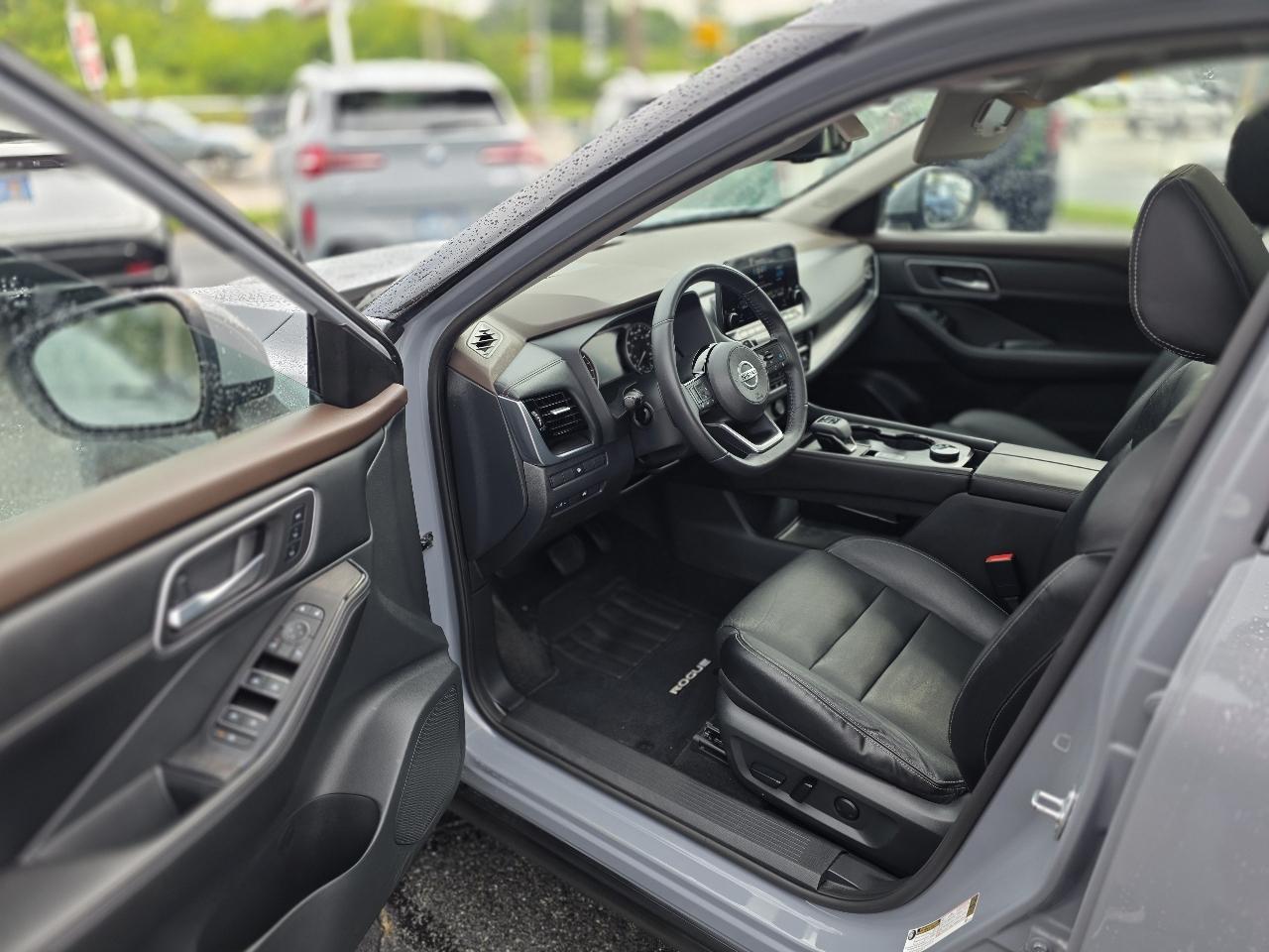 Nissan Rogue  2021