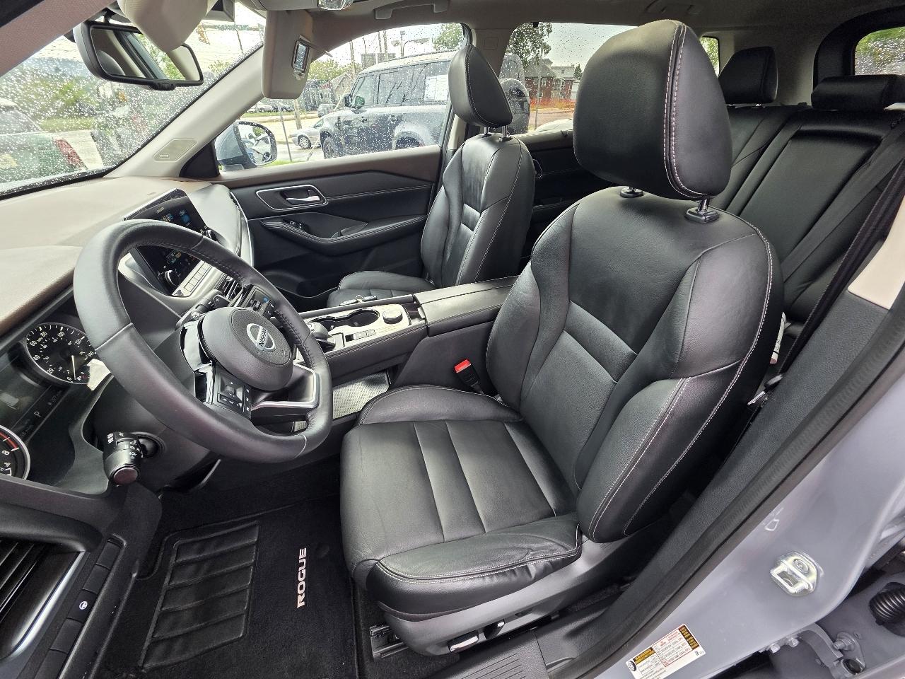 Nissan Rogue  2021