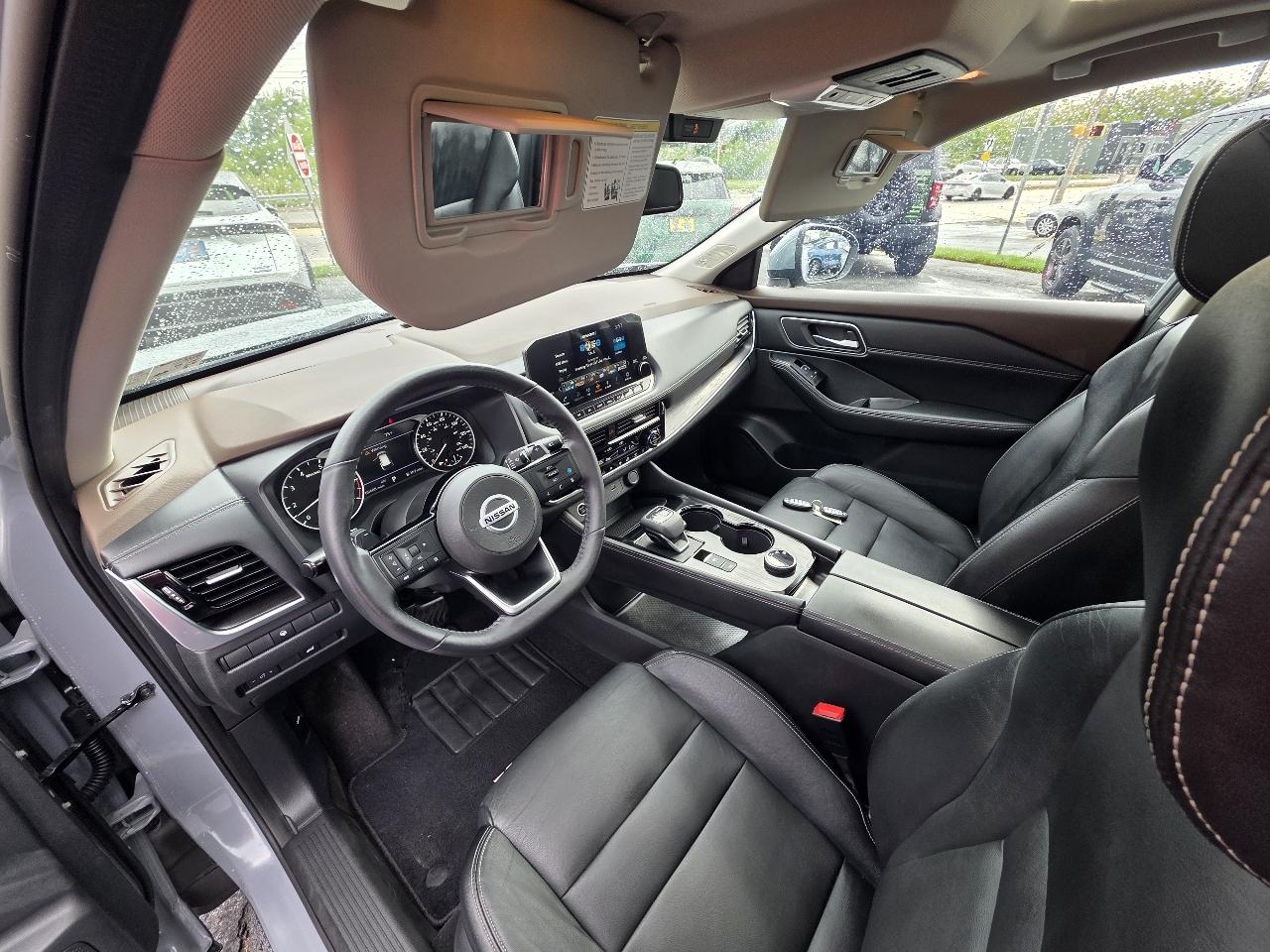 Nissan Rogue  2021