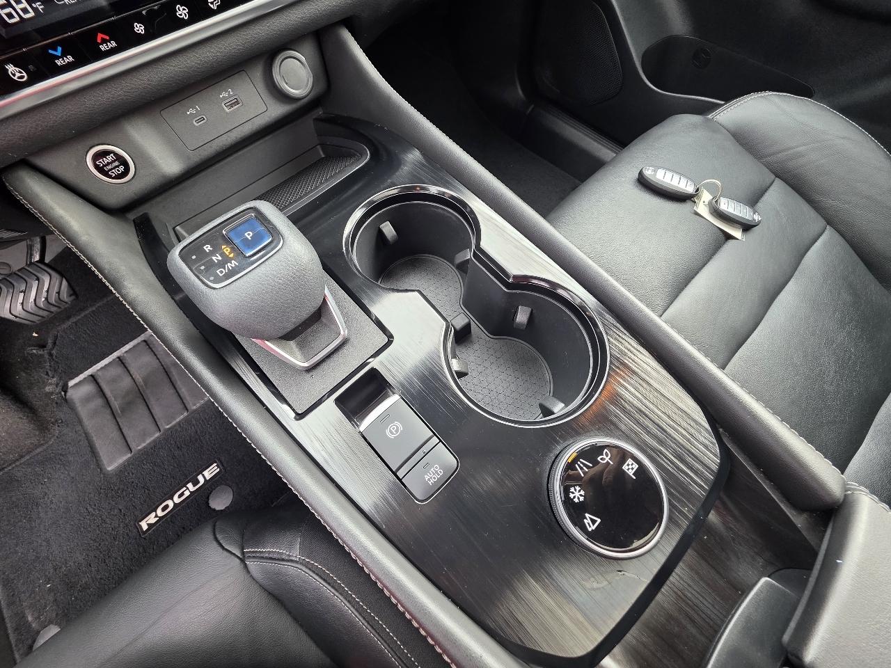 Nissan Rogue  2021