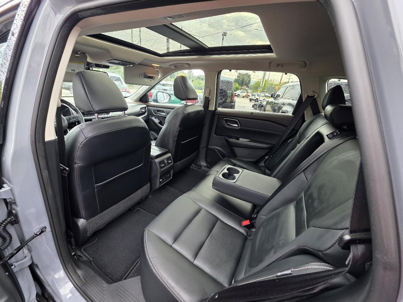 Nissan Rogue  2021