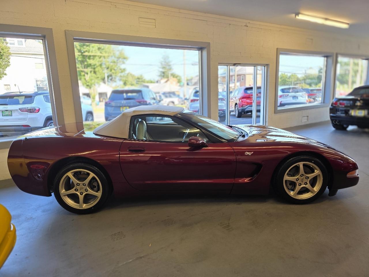 Chevrolet Corvette  2003