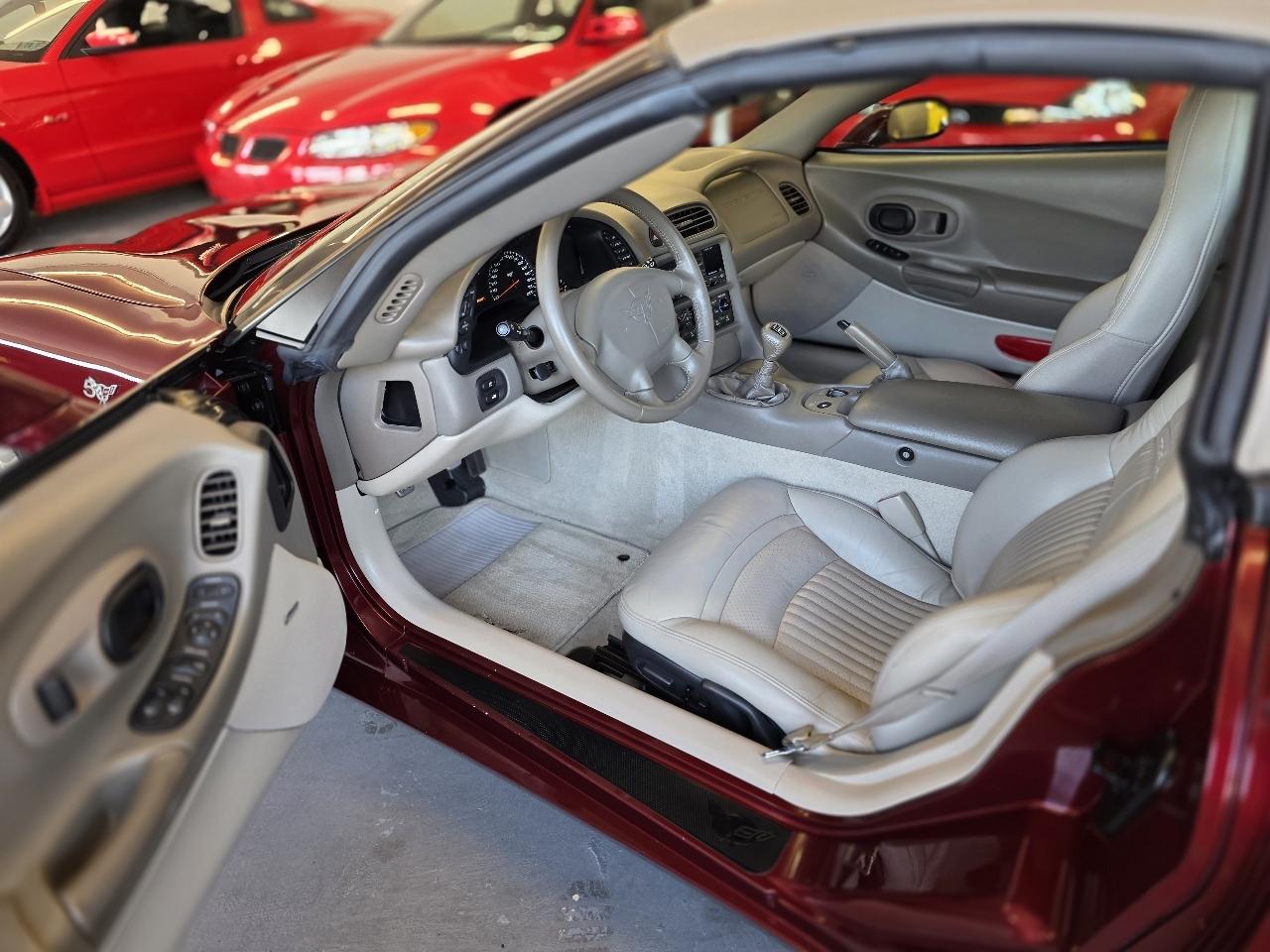 Chevrolet Corvette  2003