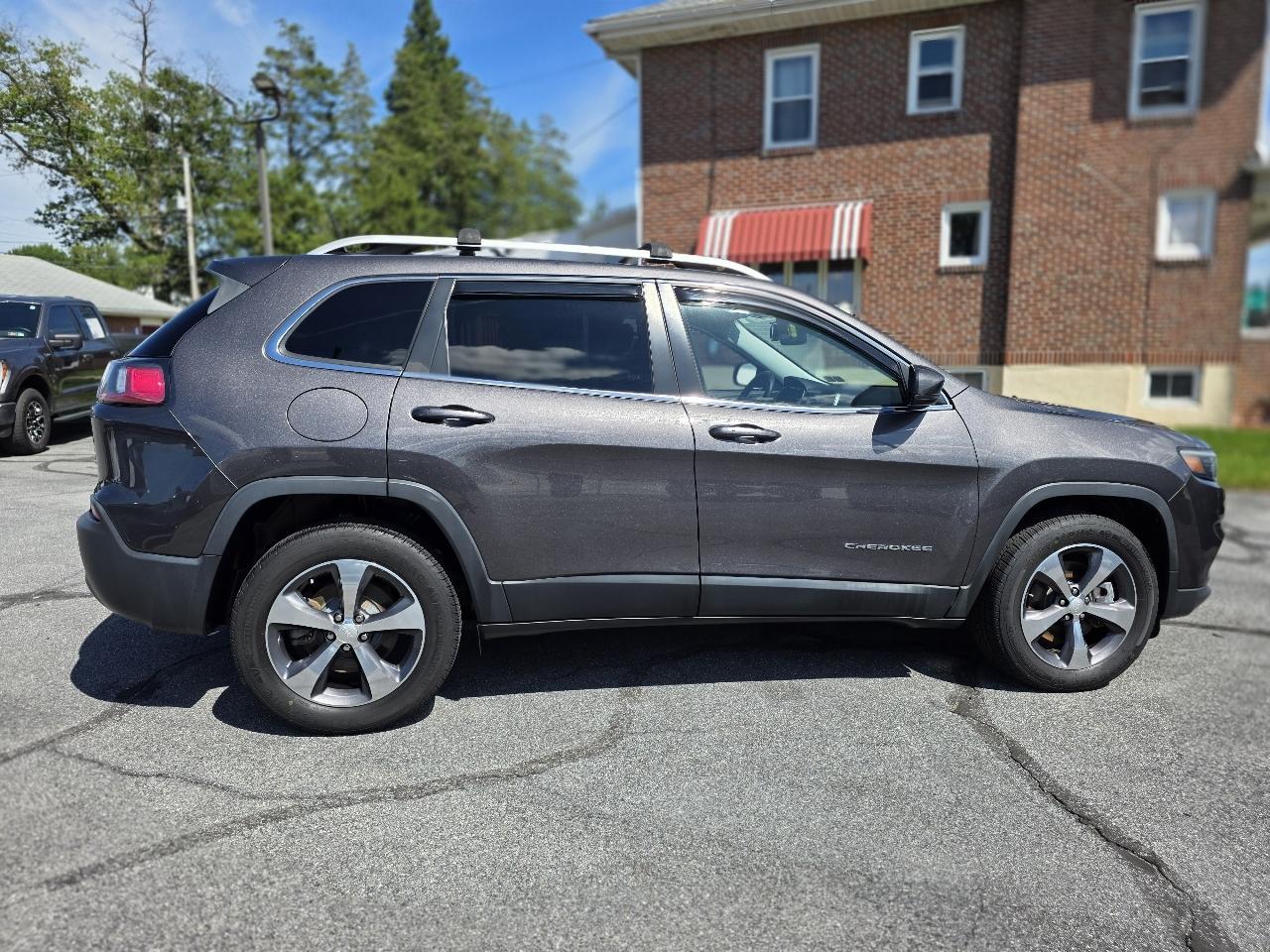 Jeep Cherokee  2019