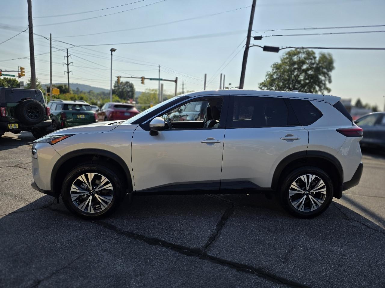 Nissan Rogue  2021