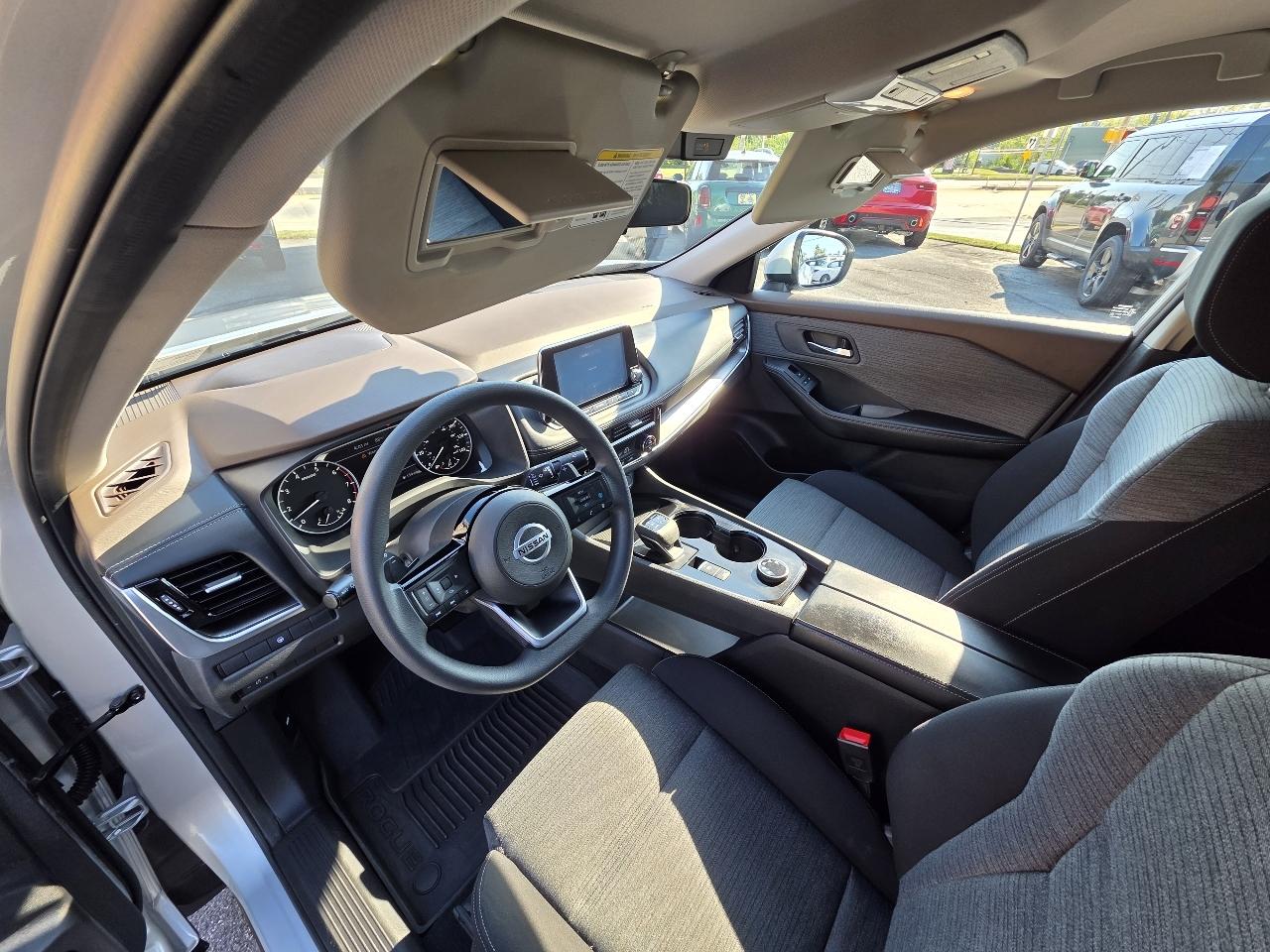 Nissan Rogue  2021
