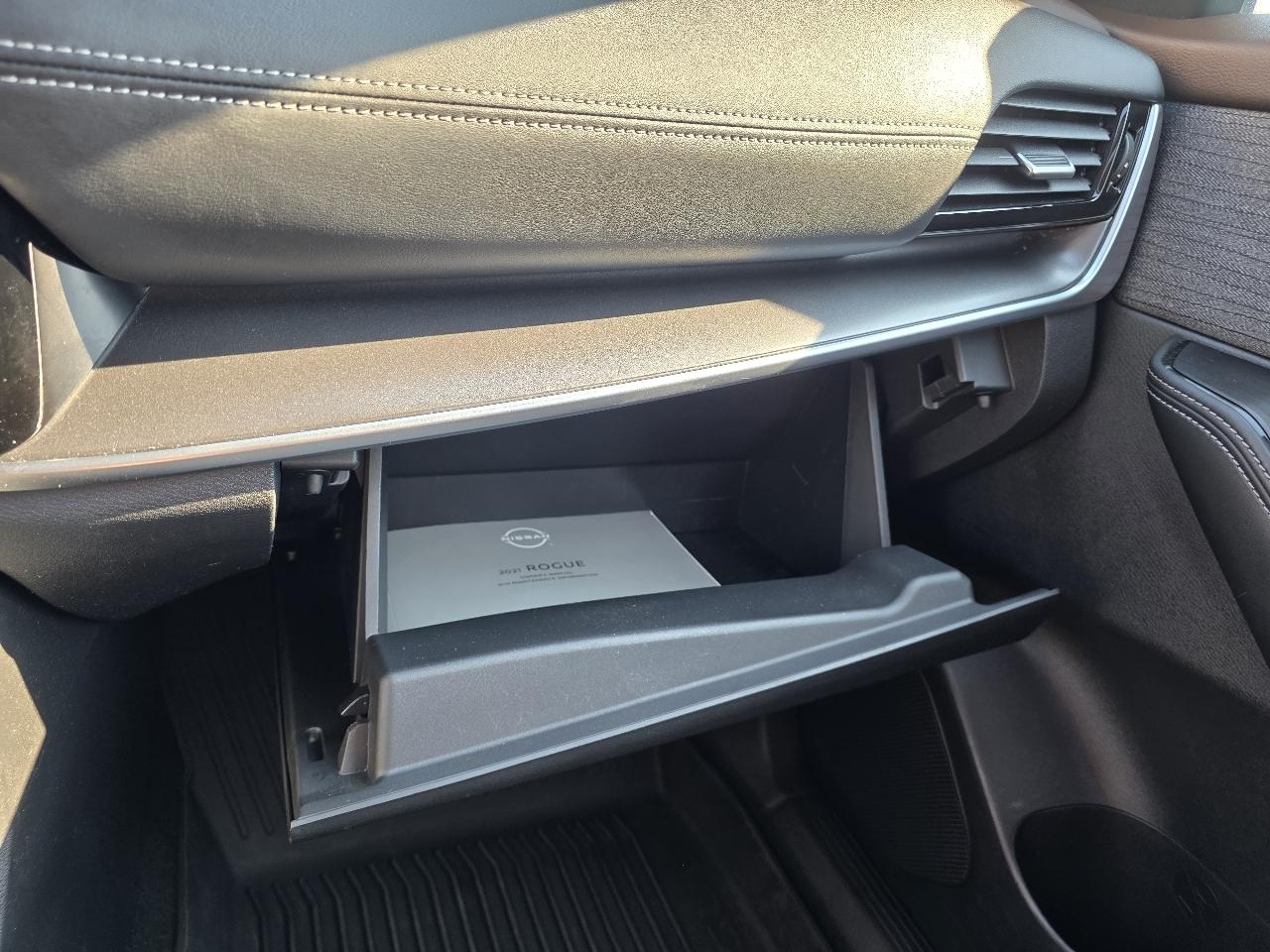Nissan Rogue  2021