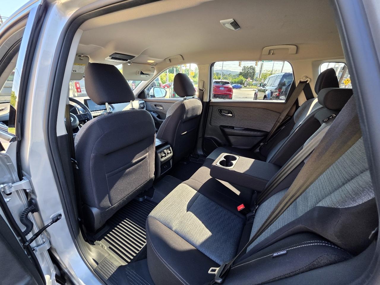 Nissan Rogue  2021