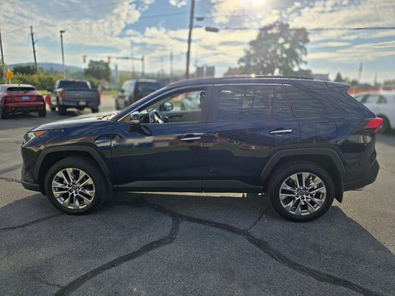 Toyota RAV4  2019
