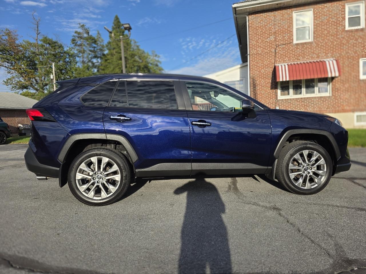 Toyota RAV4  2019