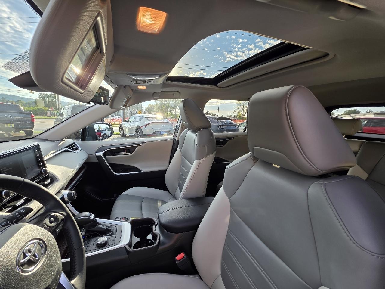 Toyota RAV4  2019