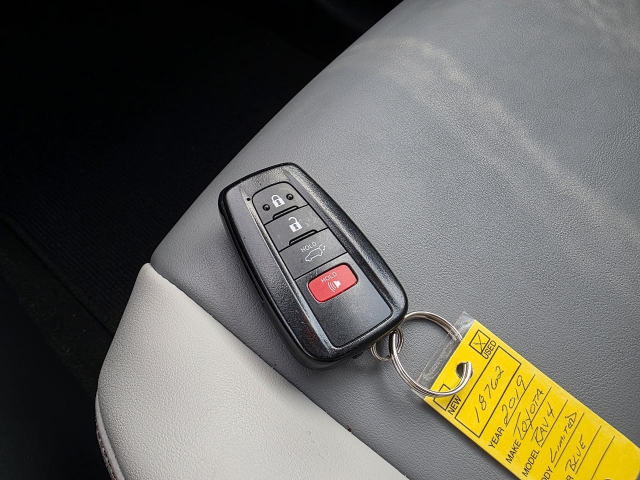 Toyota RAV4  2019