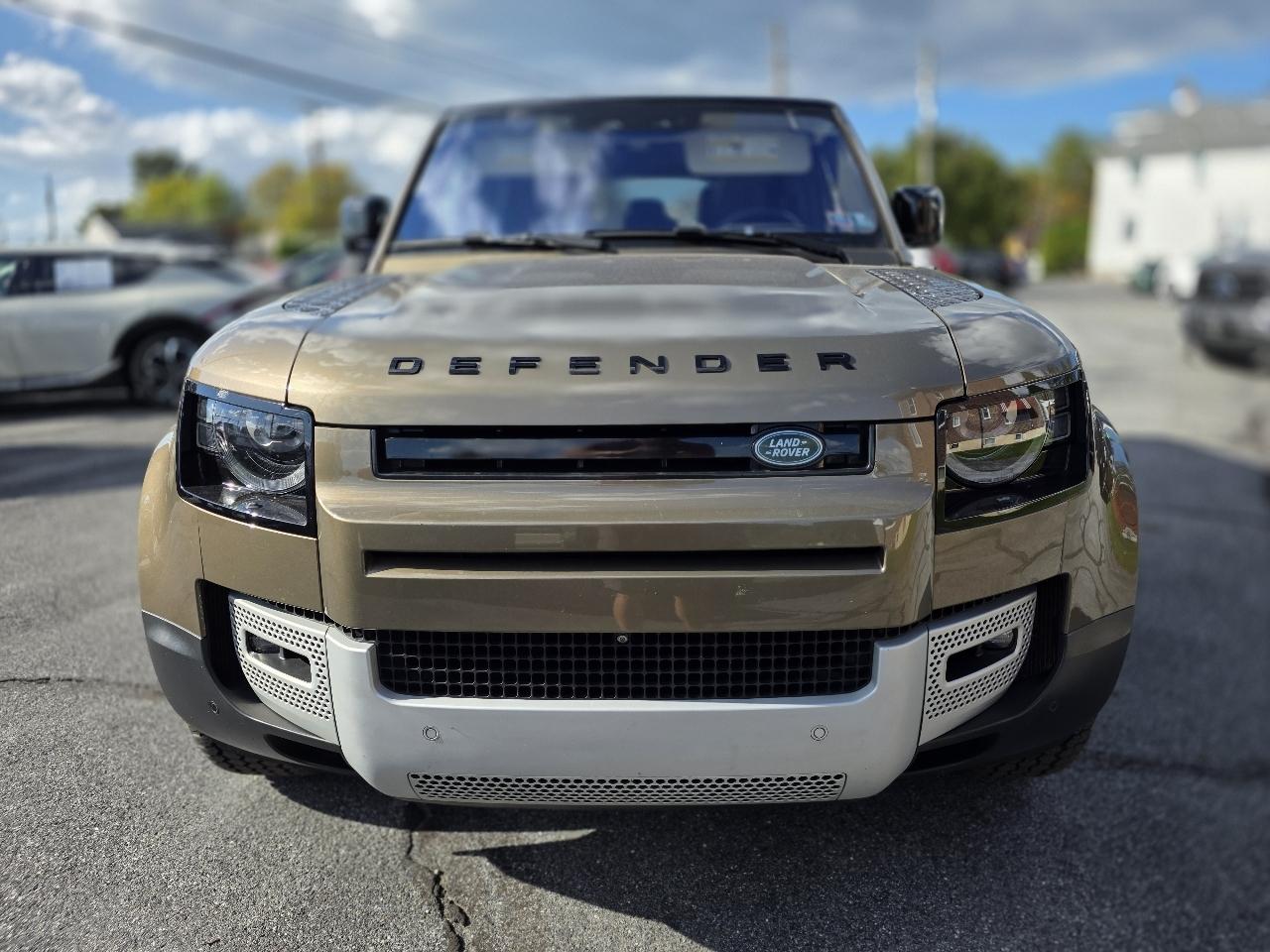 Land Rover Defender  2020
