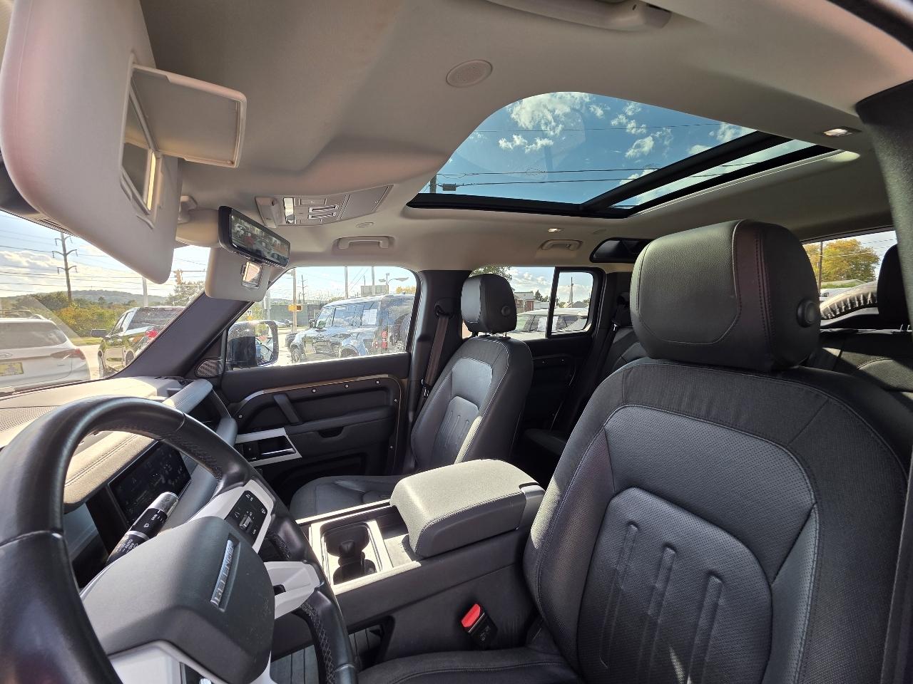Land Rover Defender  2020