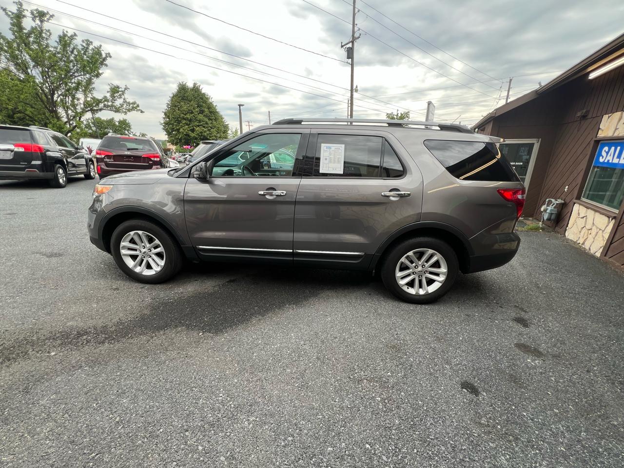 Ford Explorer XLT 4WD 2013