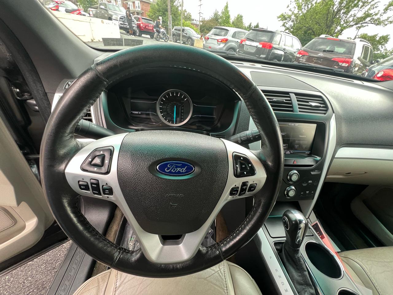 Ford Explorer XLT 4WD 2013